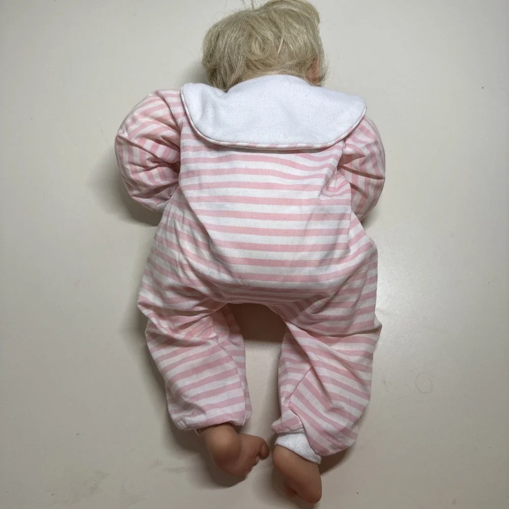 Vintage Lee Middleton Doll Realistic Newborn Honey Love (Awake Girl) Rotate Limb